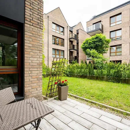 Front Park Motlawa With Garden By Bookinghost Gdansk